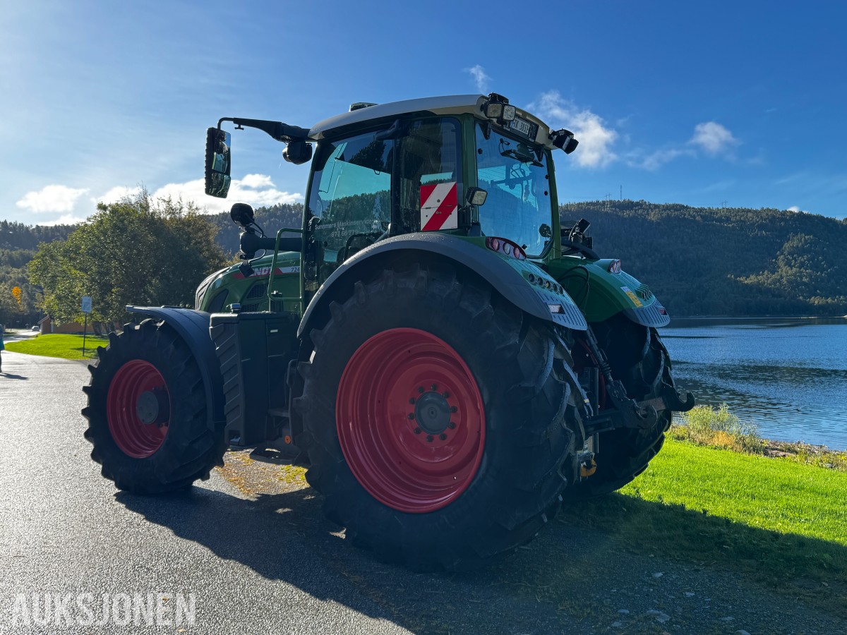 2023 Fendt 724 Vario Profi+ Gen 6 - Spakstyring - Isobus - 50 km/t - Gått 1305 timer - Front PTO og hydraulikkuttak - EU godkjent til juni 2027