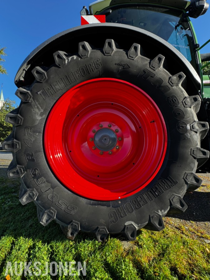 2023 Fendt 724 Vario Profi+ Gen 6 - Spakstyring - Isobus - 50 km/t - Gått 1305 timer - Front PTO og hydraulikkuttak - EU godkjent til juni 2027