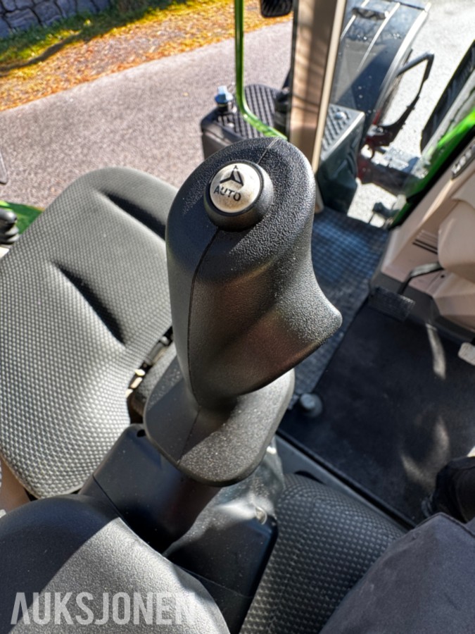 2023 Fendt 724 Vario Profi+ Gen 6 - Spakstyring - Isobus - 50 km/t - Gått 1305 timer - Front PTO og hydraulikkuttak - EU godkjent til juni 2027