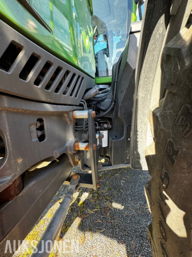 2023 Fendt 724 Vario Profi+ Gen 6 - Spakstyring - Isobus - 50 km/t - Gått 1305 timer - Front PTO og hydraulikkuttak - EU godkjent til juni 2027