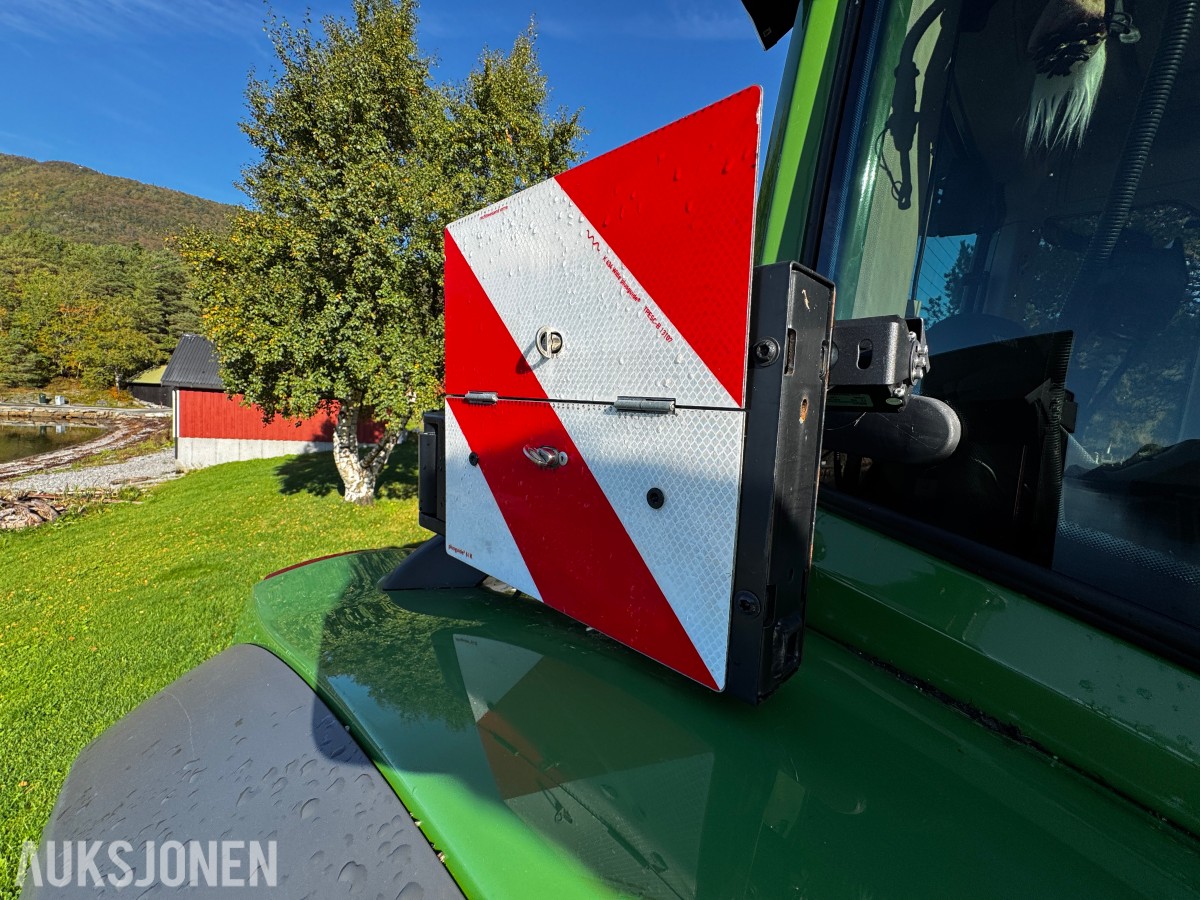 2023 Fendt 724 Vario Profi+ Gen 6 - Spakstyring - Isobus - 50 km/t - Gått 1305 timer - Front PTO og hydraulikkuttak - EU godkjent til juni 2027
