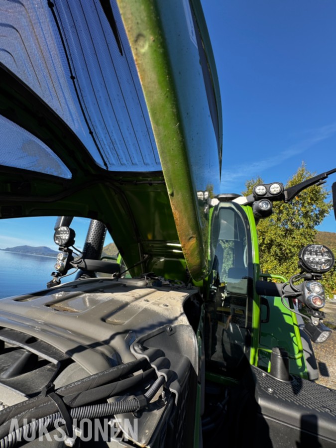 2023 Fendt 724 Vario Profi+ Gen 6 - Spakstyring - Isobus - 50 km/t - Gått 1305 timer - Front PTO og hydraulikkuttak - EU godkjent til juni 2027