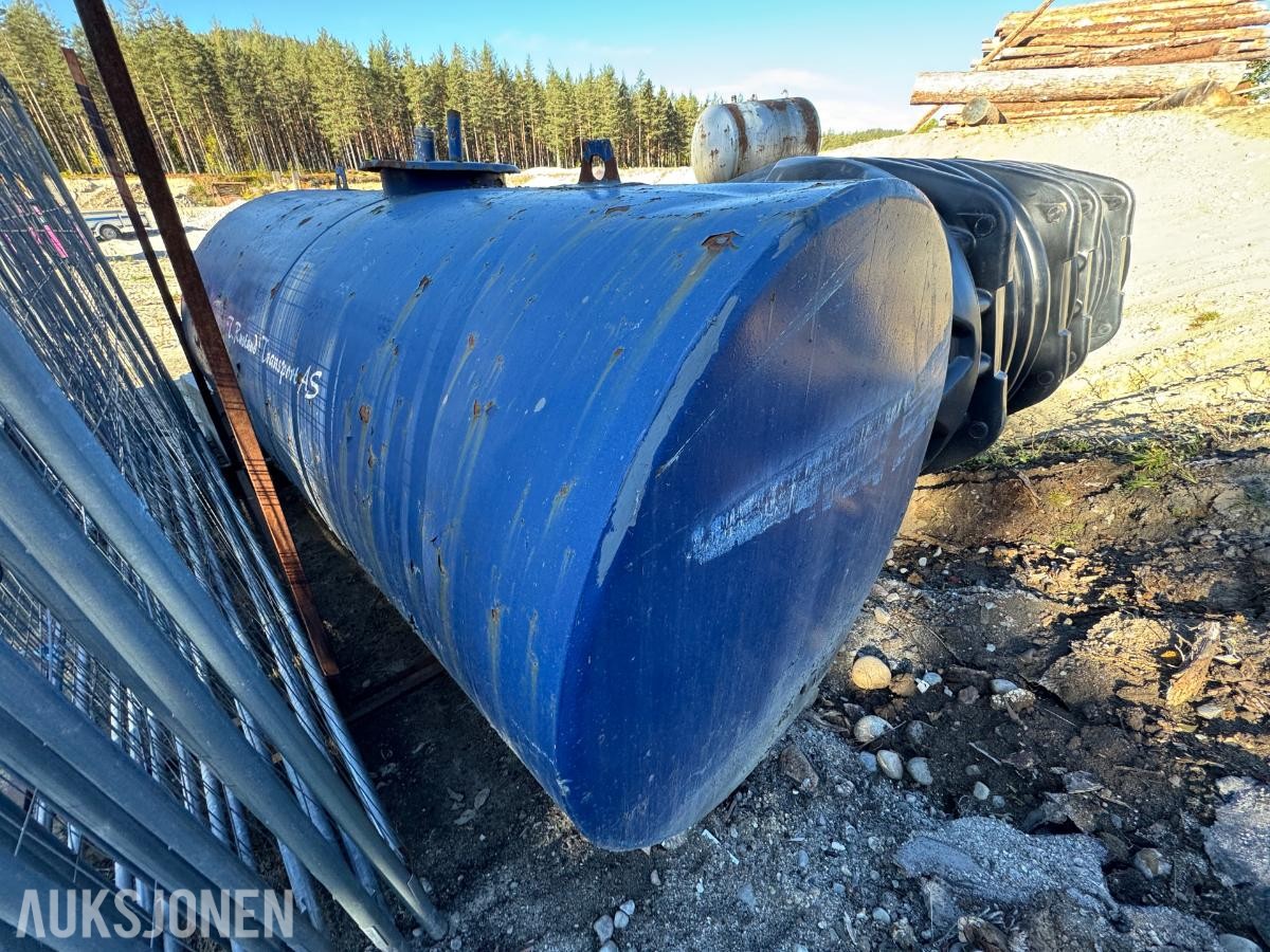 Dieseltank ca 5000 liter med pumpe og telleverk