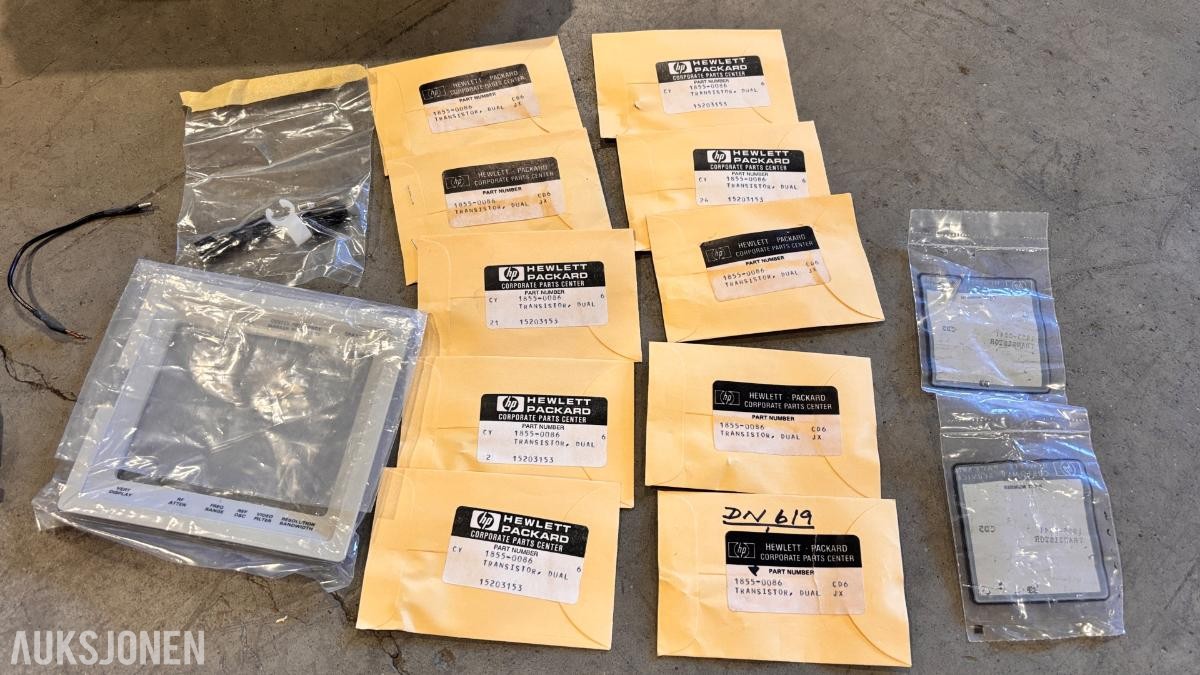 Parti med Tektronix måleutstyr – oscilloskoper og spektrumanalysator