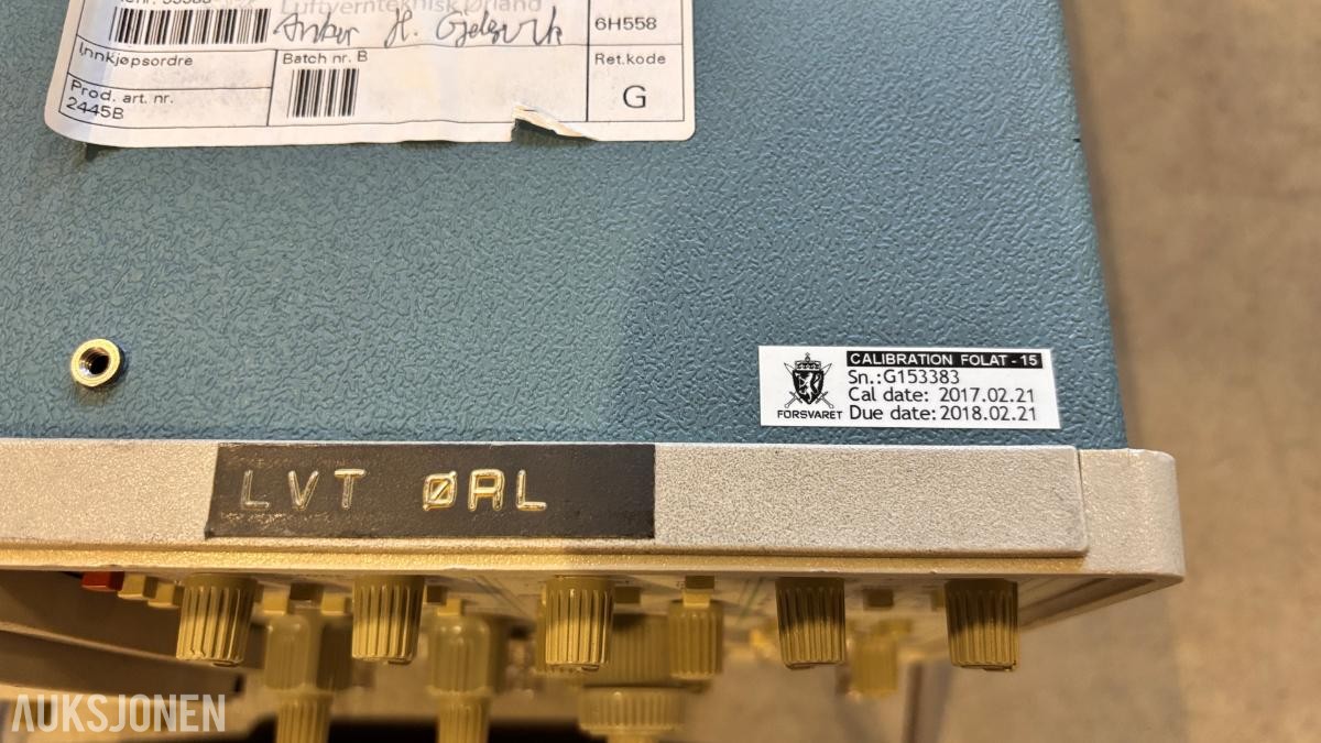 Parti med Tektronix måleutstyr – oscilloskoper og spektrumanalysator