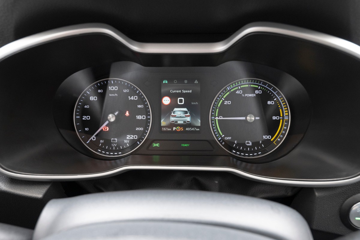 2020 MG ZS EV EN-EIER 143 HK LUXURY ACC PANORAMA SKINN KAMERA 