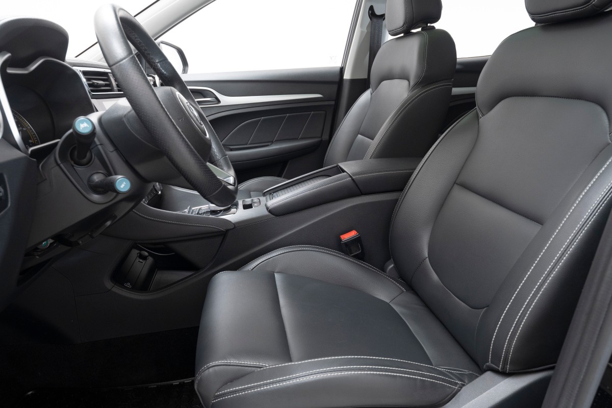 2020 MG ZS EV EN-EIER 143 HK LUXURY ACC PANORAMA SKINN KAMERA 