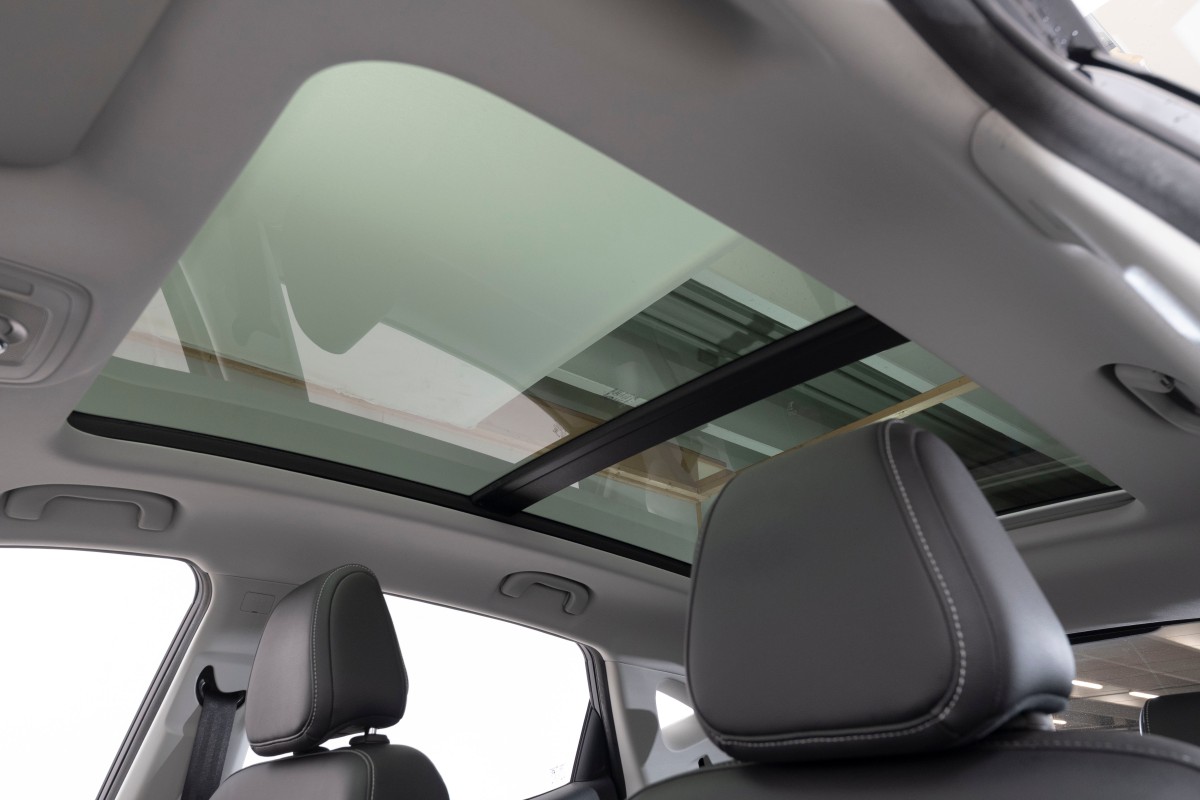 2020 MG ZS EV EN-EIER 143 HK LUXURY ACC PANORAMA SKINN KAMERA 