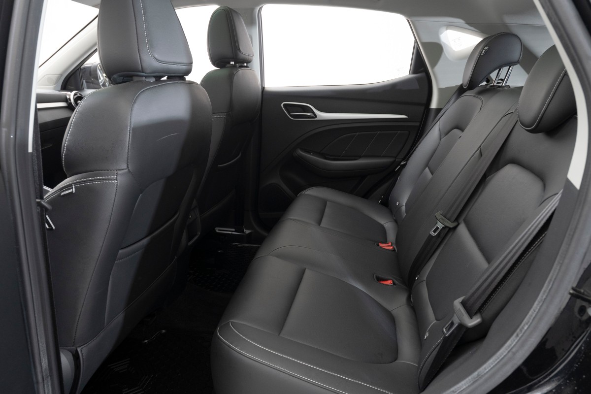 2020 MG ZS EV EN-EIER 143 HK LUXURY ACC PANORAMA SKINN KAMERA 