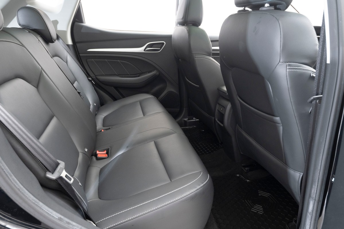 2020 MG ZS EV EN-EIER 143 HK LUXURY ACC PANORAMA SKINN KAMERA 
