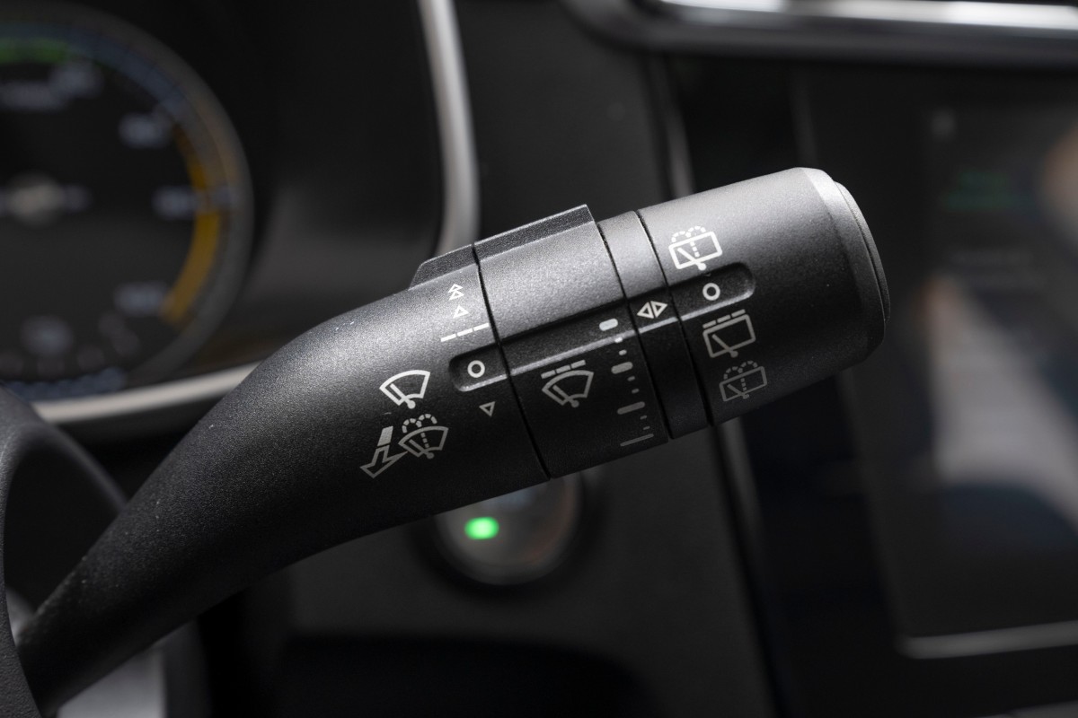 2020 MG ZS EV EN-EIER 143 HK LUXURY ACC PANORAMA SKINN KAMERA 