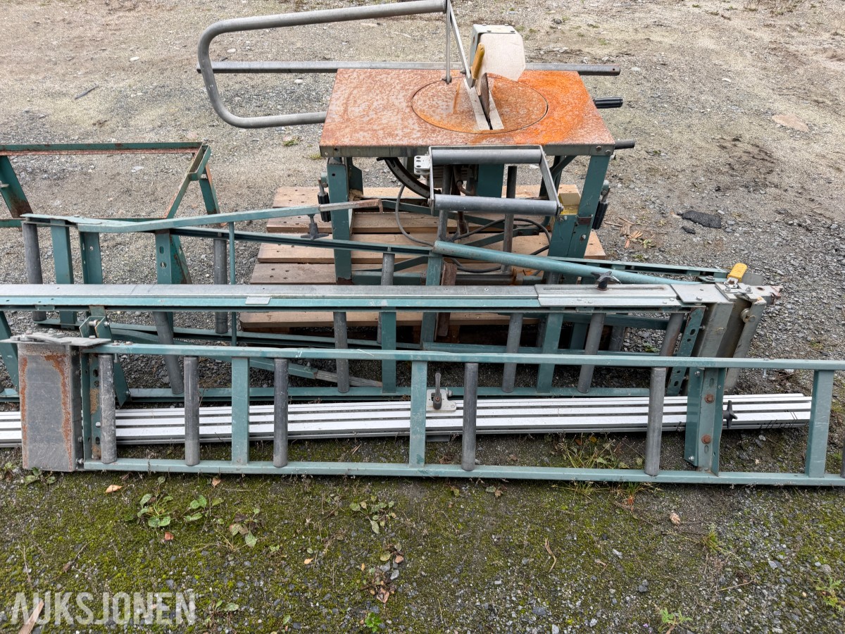 Ernex Kapp/Gjerdesag med anlegg og sokkel/ben - selges uten minstepris!