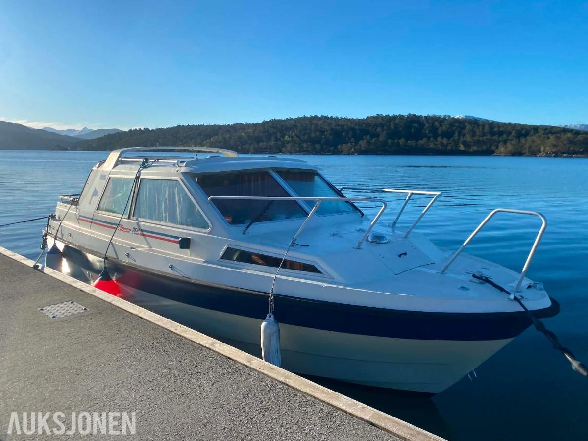 1986 Flipper 760 CabinCruiser med 200kh Volvo Penta Diesel 