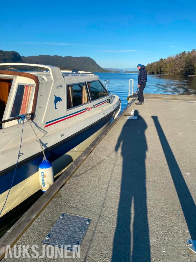 1986 Flipper 760 CabinCruiser med 200kh Volvo Penta Diesel 