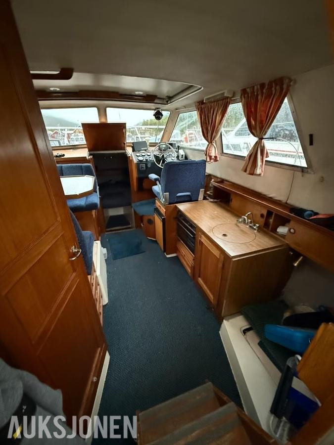 1986 Flipper 760 CabinCruiser med 200kh Volvo Penta Diesel 