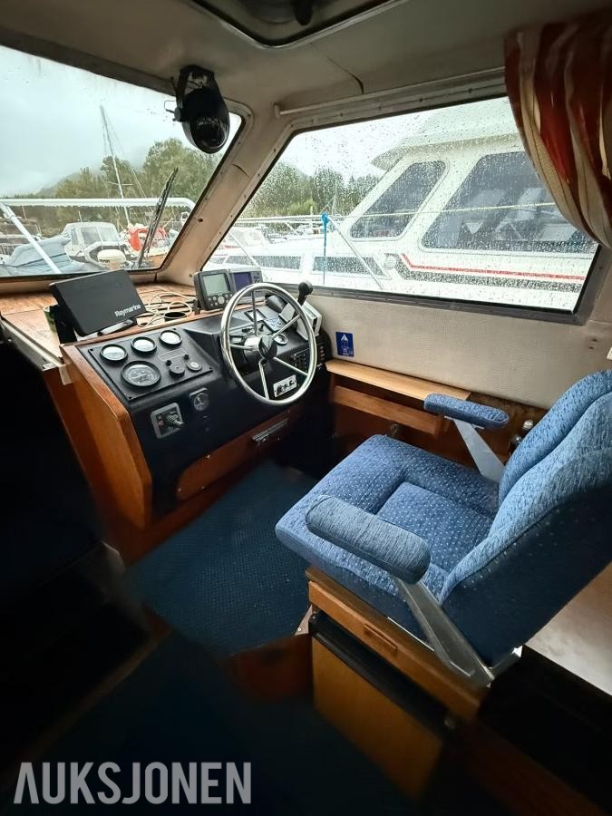 1986 Flipper 760 CabinCruiser med 200kh Volvo Penta Diesel 