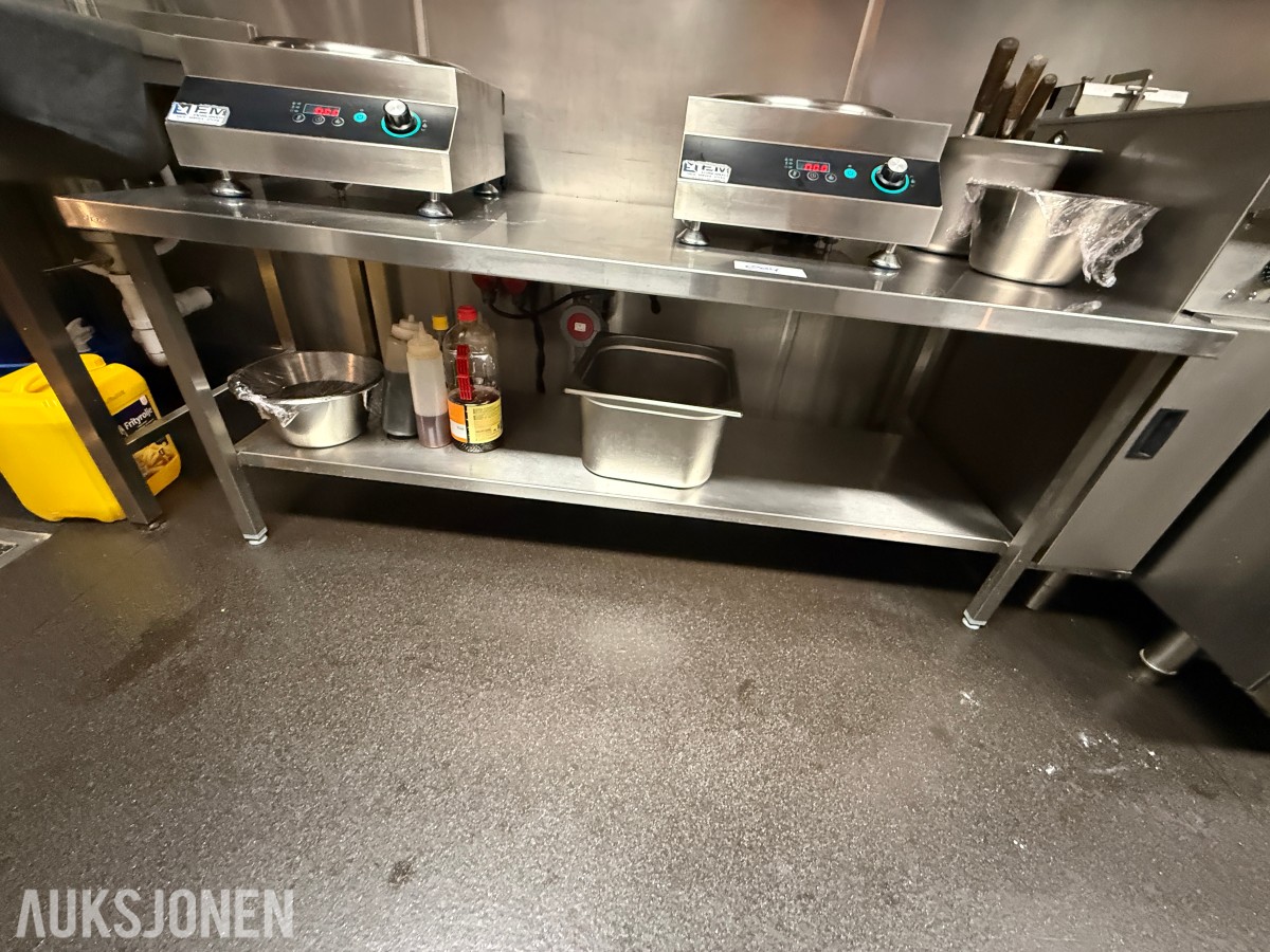 Arbeidsbenk i rustfritt stål med underhylle