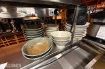 Større parti japansk restaurantservise – skåler og tallerkener