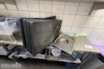 Stort parti kjøkkenutstyr og oppbevaring – restaurant/storkjøkken