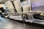 Stort parti kjøkkenutstyr og oppbevaring – restaurant/storkjøkken