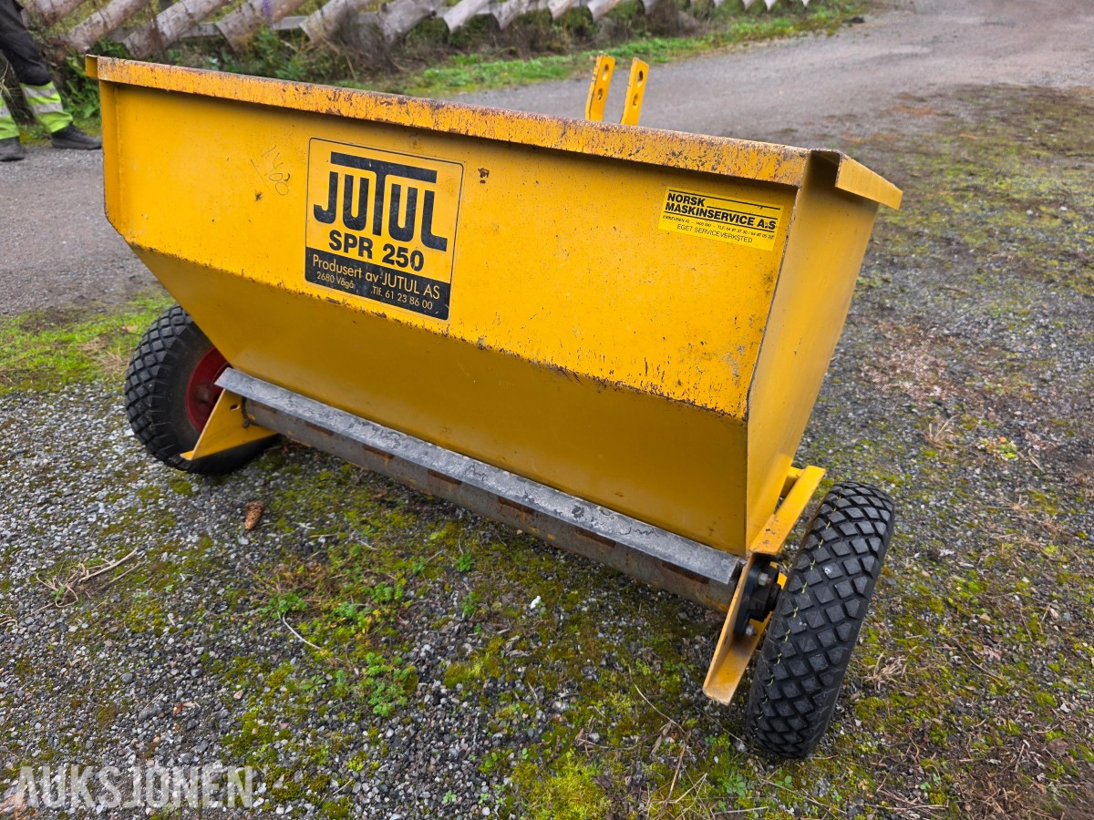Jutul strøkasse spr 250 bredde 100 cm-hengerfeste-3 punktfeste