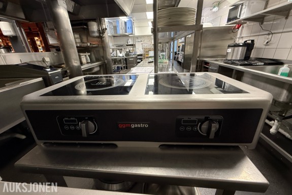 GGM Gastro dobbel induksjonsplate – 6 kW – 2025-modell