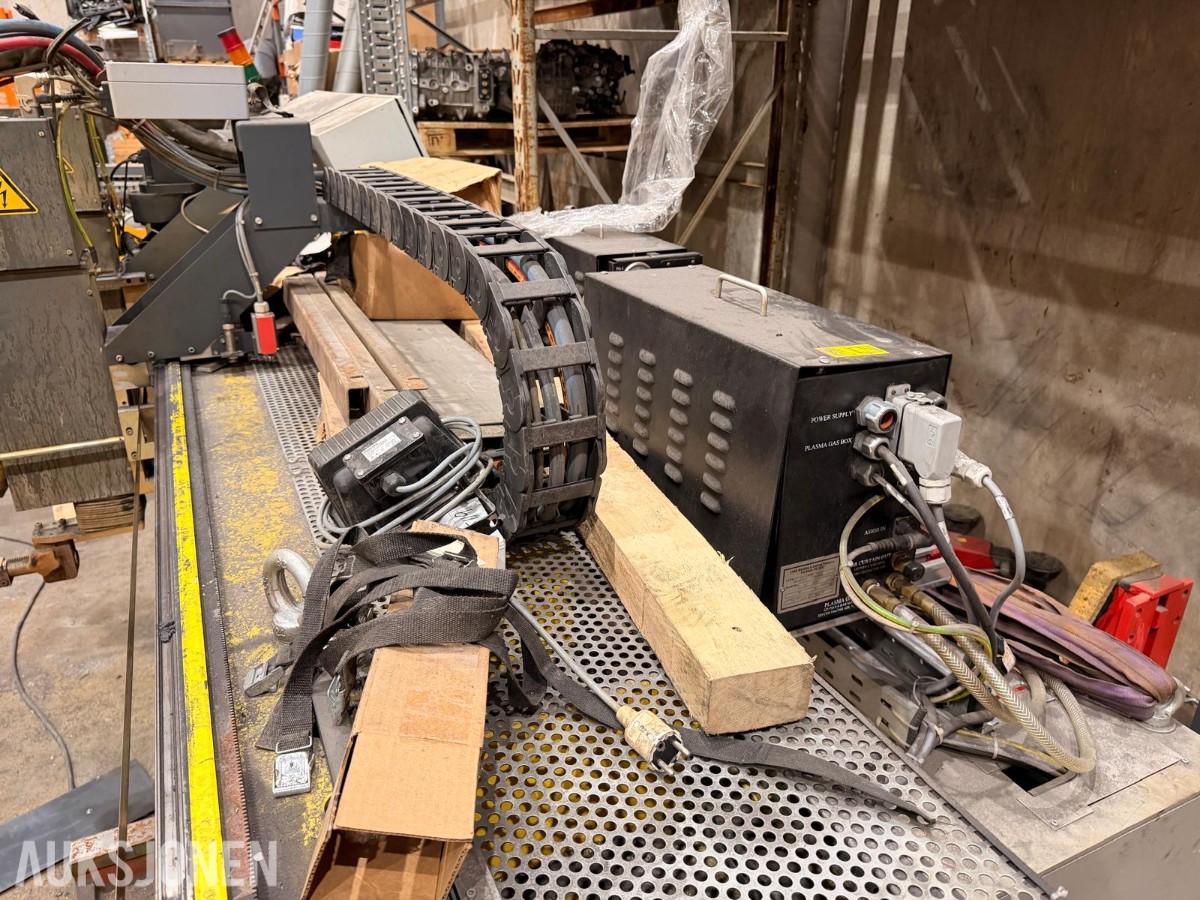 2009 ESAB SuprArex SXE-P 3500 plasmaskjæremaskin med Precision Plasmarc 201