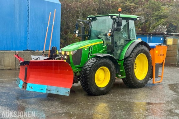 2018 John Deere 5125R Traktor - Tokvam vt 280 V-plog - Schmidt Traxos Strøapparat - Timer: 2601