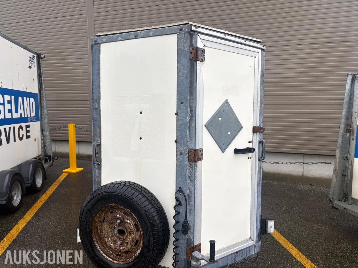 2010 Ifor Williams BV84G Skaphenger, ADR-godkjent til 02.04.2027