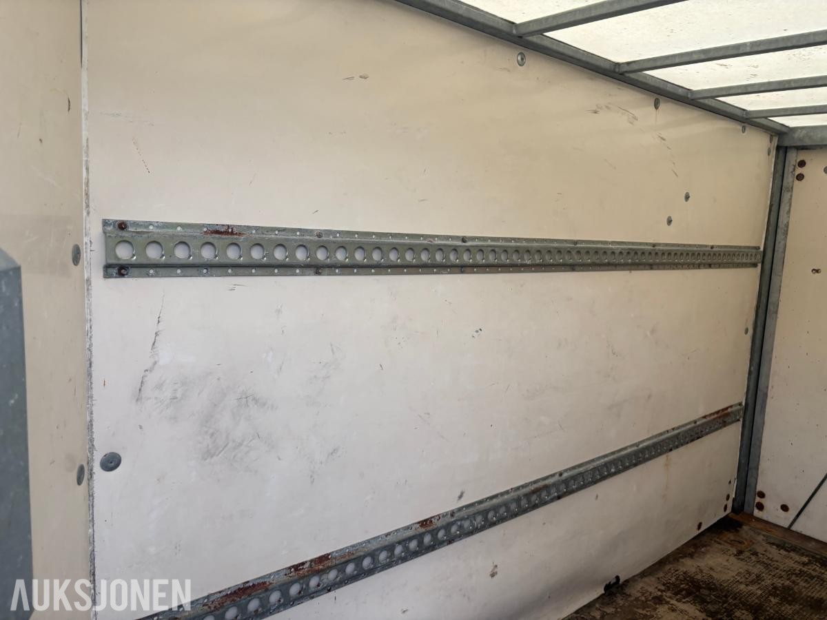 2010 Ifor Williams BV84G Skaphenger, ADR-godkjent til 02.04.2027