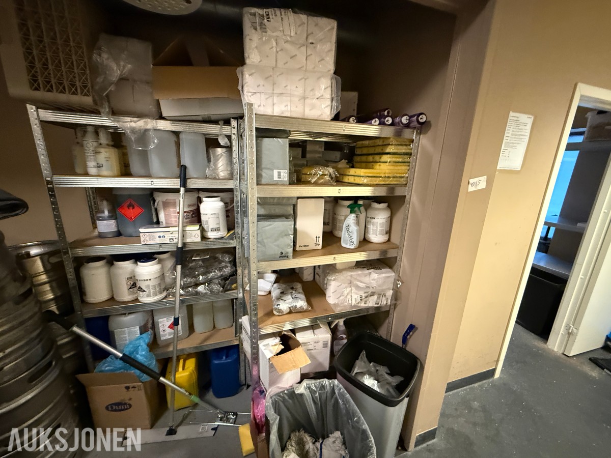 Parti med renholds- og forbruksartikler – restaurant/storkjøkken
