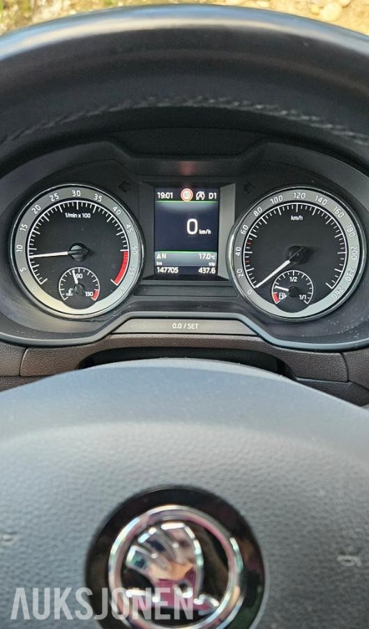 2018 SKODA OCTAVIA L&K 2,0 TDI 184hk 4x4 AUTOMAT, ACC, WEBASTO