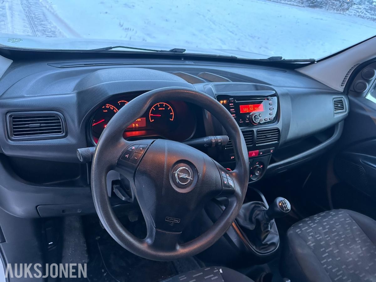 2016 Opel Combo 1.2-95 D / EU godkjent / 123000km