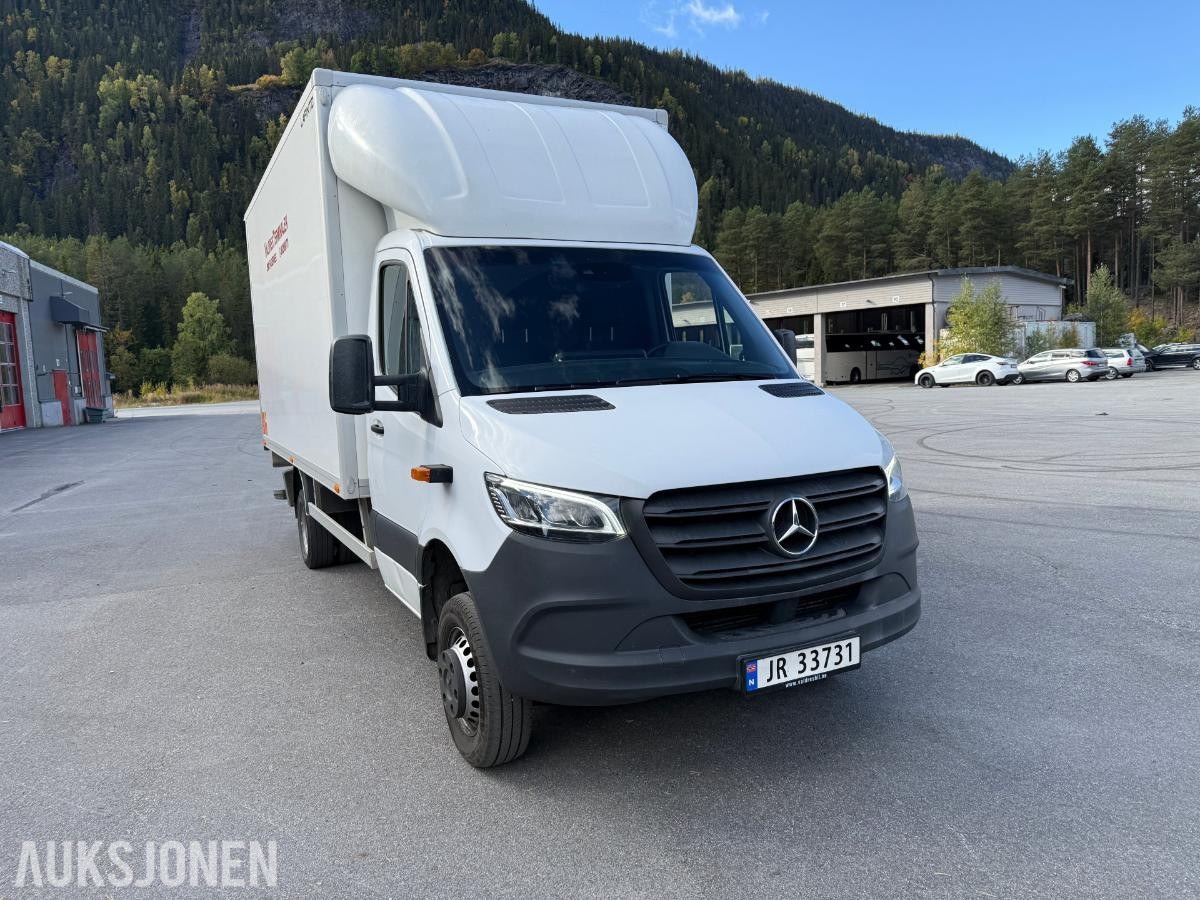 2019 Mercedes-Benz Sprinter m/8 Pallers skap og bakløfter 4WD