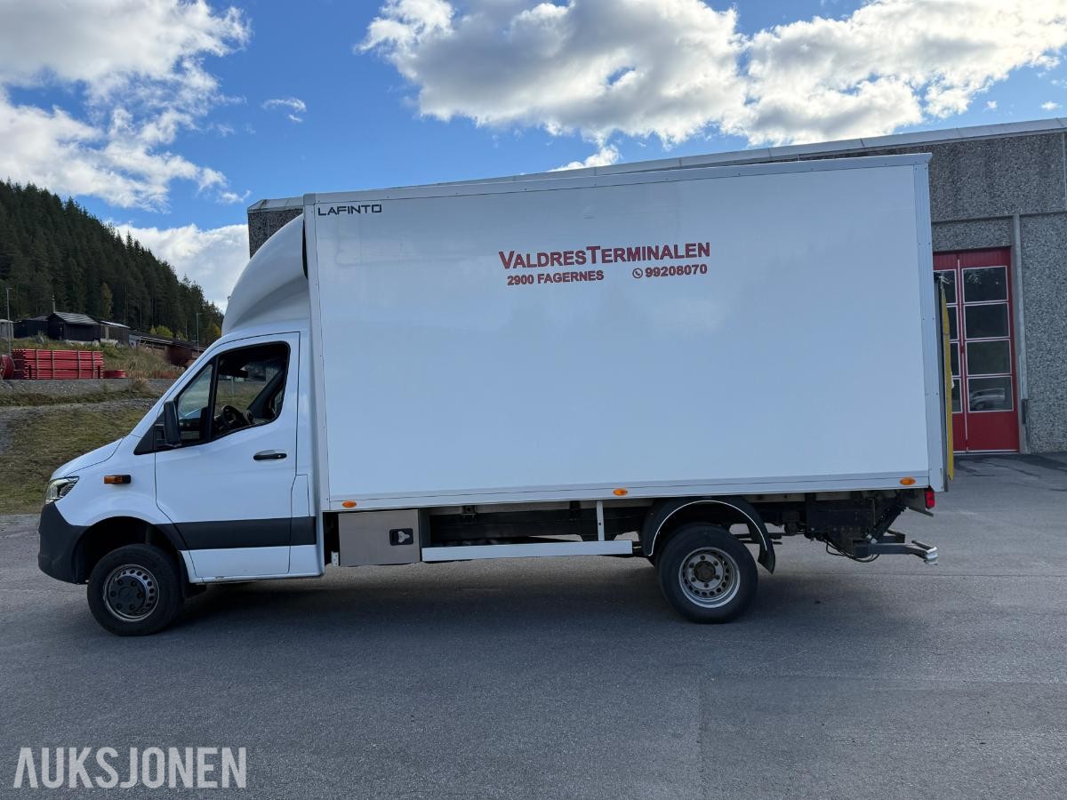 2019 Mercedes-Benz Sprinter m/8 Pallers skap og bakløfter 4WD