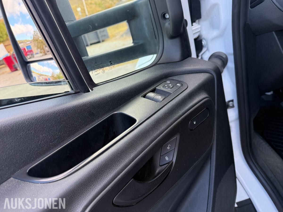 2019 Mercedes-Benz Sprinter m/8 Pallers skap og bakløfter 4WD