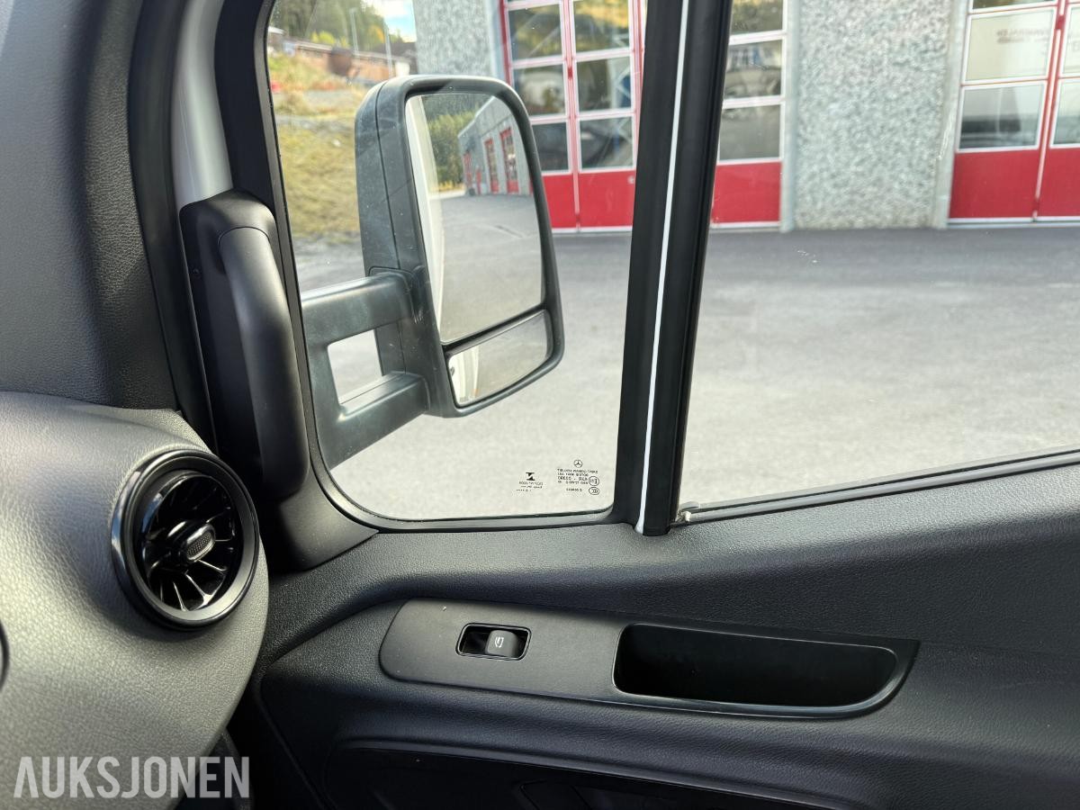 2019 Mercedes-Benz Sprinter m/8 Pallers skap og bakløfter 4WD