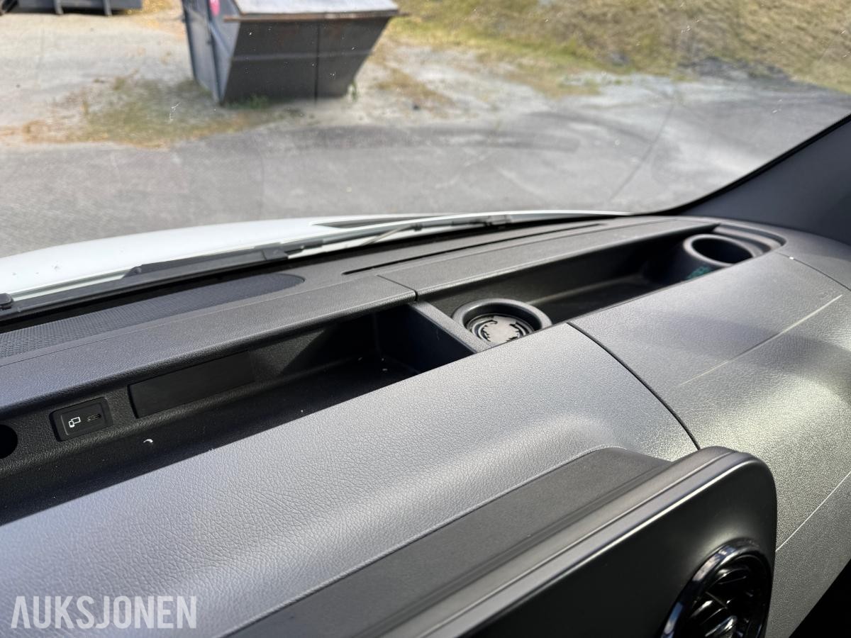 2019 Mercedes-Benz Sprinter m/8 Pallers skap og bakløfter 4WD