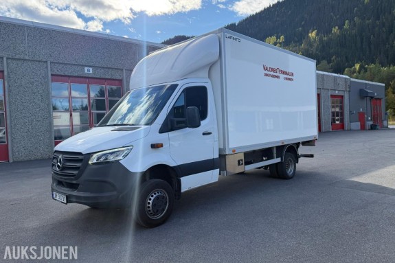 2019 Mercedes-Benz Sprinter m/8 Pallers skap og bakløfter 4WD