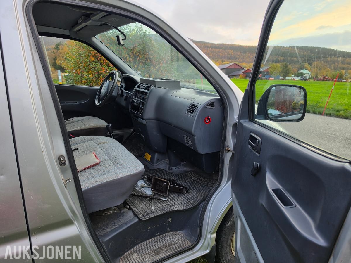 2001 Toyota HiAce 2.4 Diesel 90hk EU ok til 02.2027