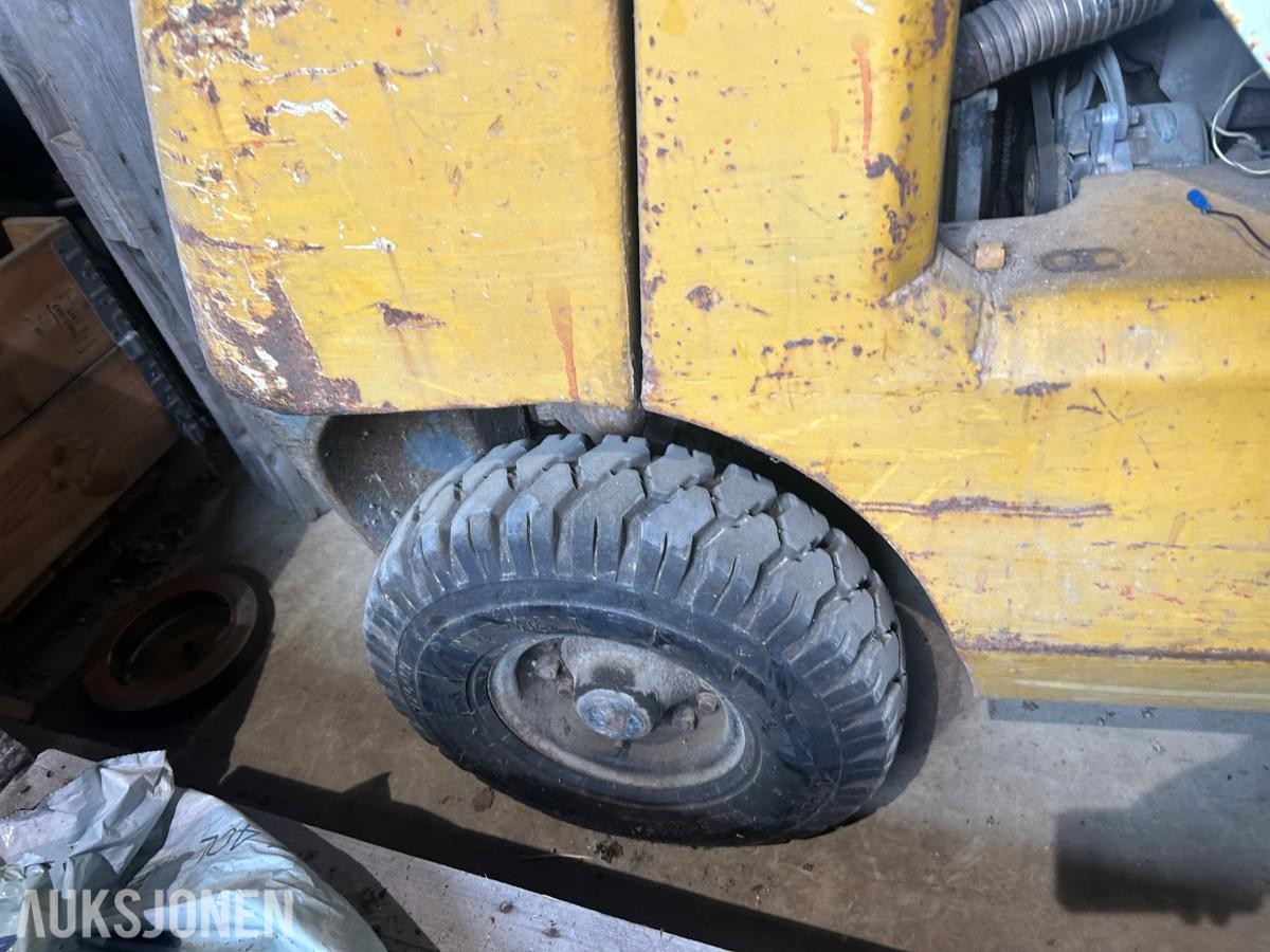 1985 Toyota Truck -  10 000 timer