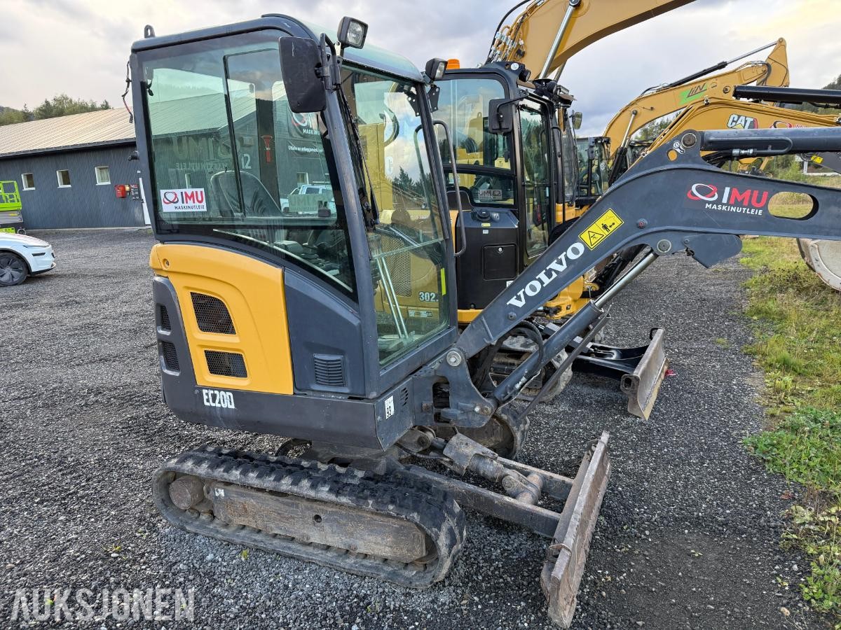 2016 Volvo EC20D Minigraver m/Justerbart understell og 2skuffer