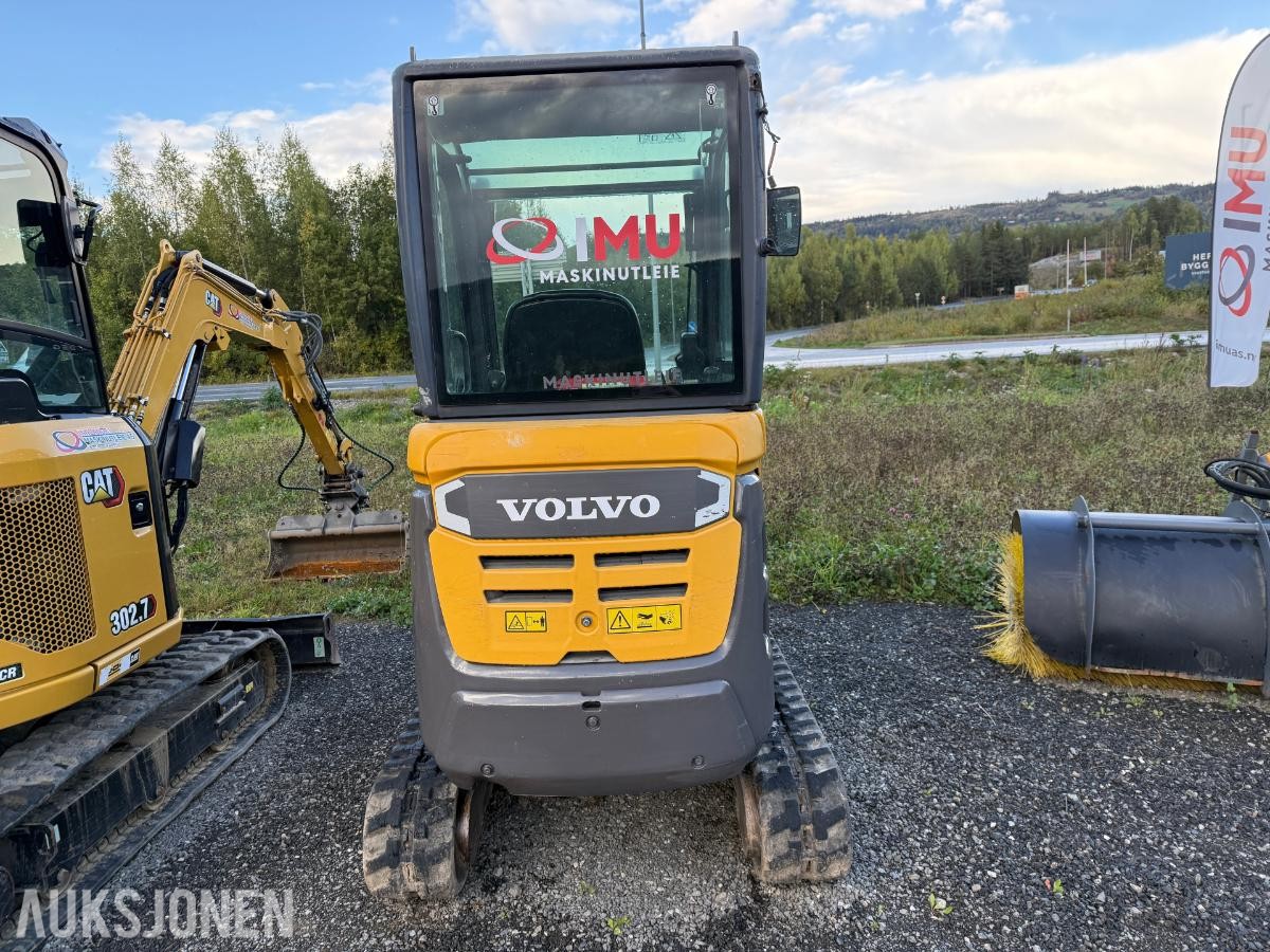 2016 Volvo EC20D Minigraver m/Justerbart understell og 2skuffer