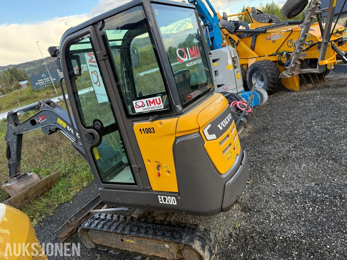 2016 Volvo EC20D Minigraver m/Justerbart understell og 2skuffer