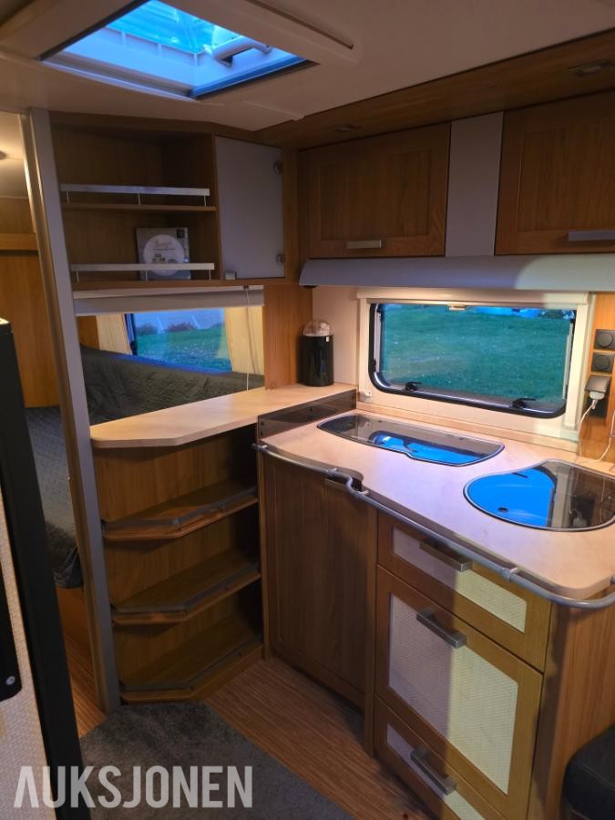 2011 Knaus Royale 680 UFK, 6 sengeplasser, Alde varme