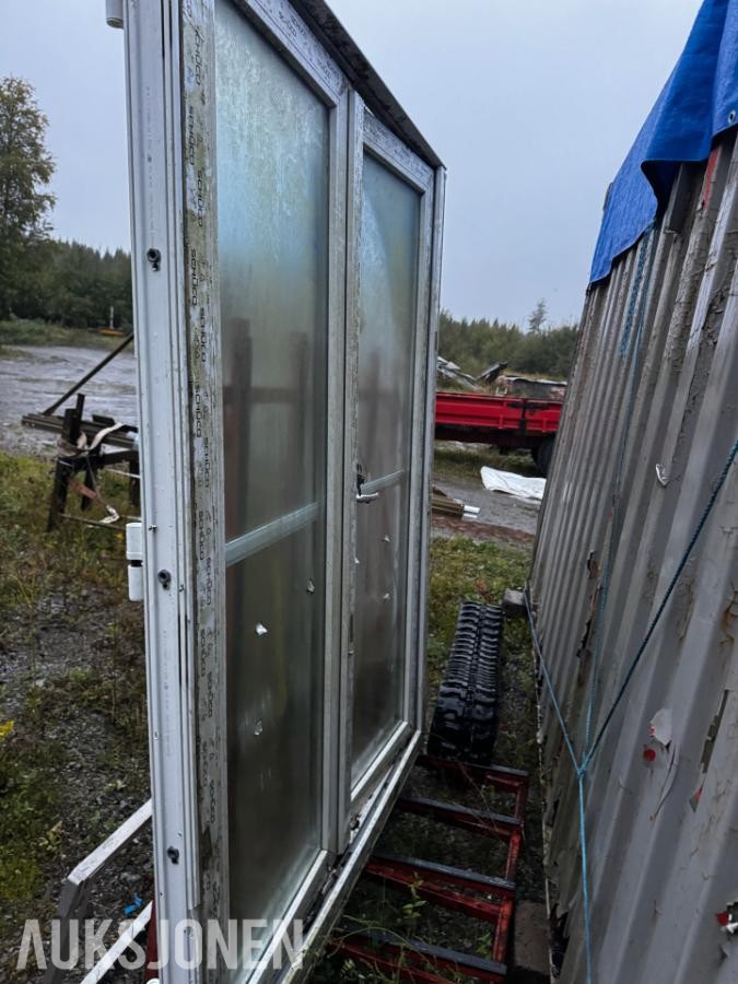 Diverse aluminium dører  