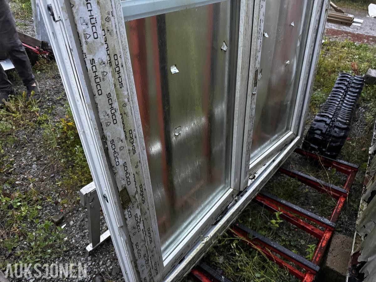 Diverse aluminium dører  