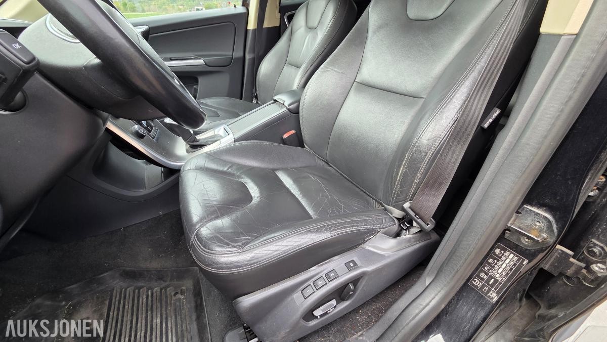 2013 Volvo XC60 2.4-215 D AWD Rep objekt , 188000km