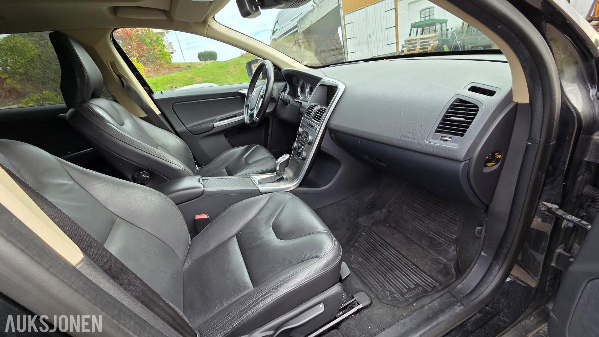 2013 Volvo XC60 2.4-215 D AWD Rep objekt , 188000km