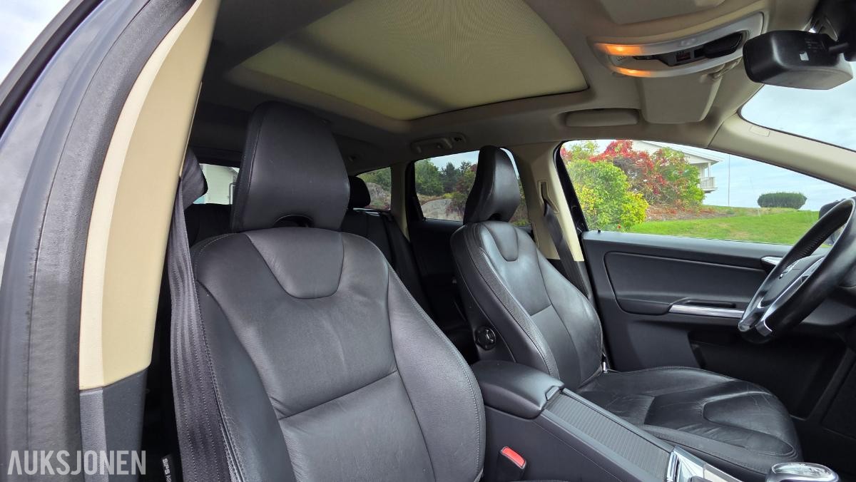 2013 Volvo XC60 2.4-215 D AWD Rep objekt , 188000km